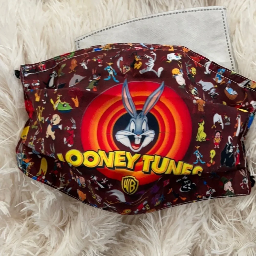 New Looney Tunes face mask